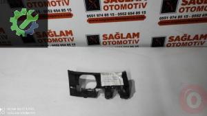 VW GOLF-4 GTİ 98-04 SAĞ ÖN TAMPON BRAKETİ OEM; 1J0807724B