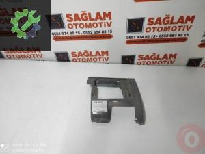 VW GOLF-5 ÇIKMA DİREKSİYON SOL YAN KAPLAMA OEM; 1K1858367