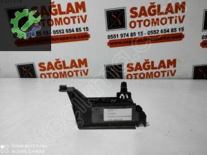 VW GOLF ÇIKMA SİGORTA KUTUSU DESTEĞİ OEM; 1K0937545