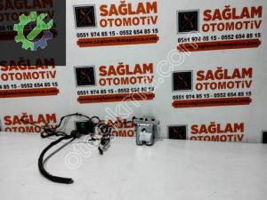 VW JETTA 10-18 ÇIKMA ARKA BAGAJ KİLİDİ OEM; 5C6827505D