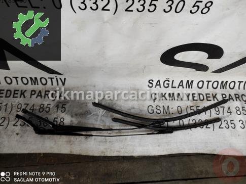 Volkswagen Jetta Silecek Kolu çıkma parça