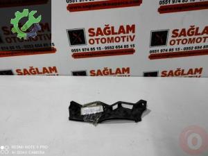 VW PASSAT B6 05-10 SAĞ ÖN TAMPON BAĞLANTI BRAKETİ 3C0807890