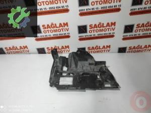 VW PASSAT B8 DİREKSİYON ALT KAPLAMA İÇ OEM; 3G1863081AL