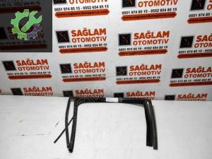 VW POLO 06-09 ÇIKMA SOL ARKA KAPI ÇERÇEVE FİTİLİ