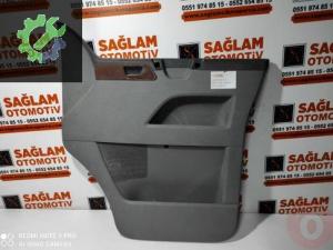 VW T5 CARAVELLE ÇIKMA SAĞ ÖN KAPI DÖŞEMESİ OEM; 7H2867104