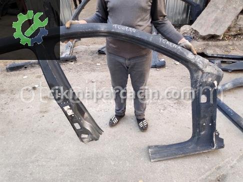 Volkswagen Touran Arka Çamurluk çıkma parça