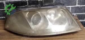 Volkswagen Passat 2001-2005 Çıkma Sağ Ön Far