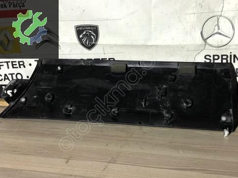 01929 Ford Transit Çıkma Orjinal Sağ Ön Kapı Bandı