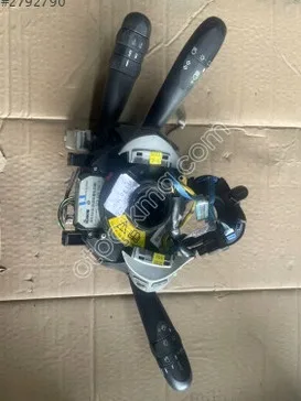 Alfa Romeo 156 Sinyal Kolu çıkma parça