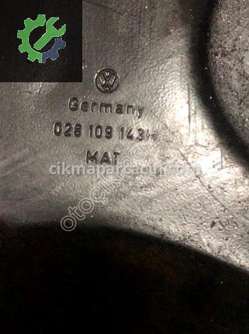 Audi A4 Triger Kapağı 028109143H çıkma parça