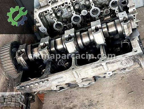 Volkswagen Transporter Silindir Kapak 038103373R çıkma parça