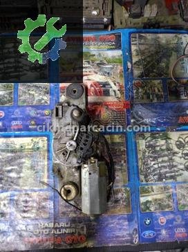 Ford Focus Arka Silecek Motoru 0390201526 çıkma parça