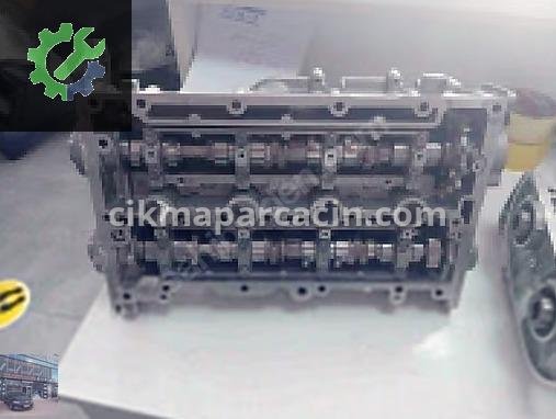 Volkswagen Touran Silindir Kapak 03L103373 çıkma parça