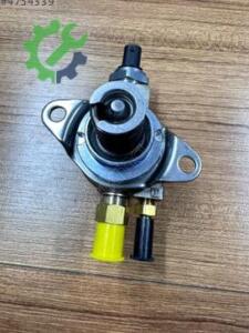 Volkswagen Passat Yüksek Basınç Pompası 03C127026R Sıfır