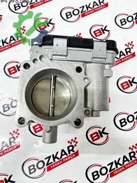 Volkswagen Passat Gaz Kelebeği 03F133062B çıkma parça