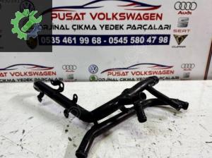 03L 121 064 F TRANSPORTER T6 T7 ÇIKMA ORJİNAL SU BORUSU