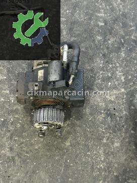 Volkswagen Caddy Mazot Pompası 03L130755E çıkma parça