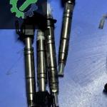 0445115068 SPRİNTER VİTO EURO4 MOTOR SÖKMESİ ENJEKTÖR OM 646