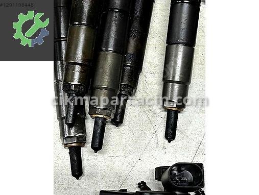 Audi A3 Enjektör 04L130277D çıkma parça