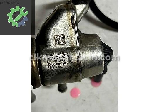 Audi A6 Enjektör 04L131113J çıkma parça