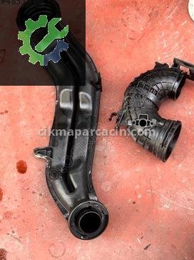 Seat Leon Turbo Borusu 04E145641 çıkma parça