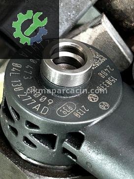 Volkswagen Golf Enjektör 04L130277AD çıkma parça