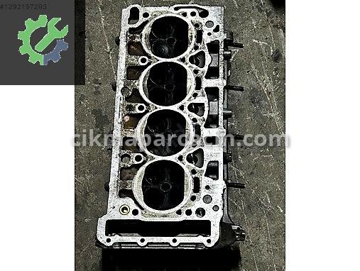 Audi A4 Silindir Kapağı 06H103373J çıkma parça