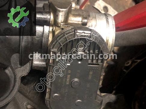Audi Passat Gaz Kelebeği 06B133062B çıkma parça