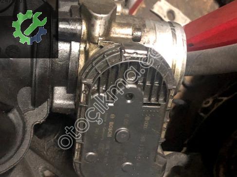 06B133062B 06B133210AJ AUDİ PASSAT ALT GAZ KELEBEĞİ EMME