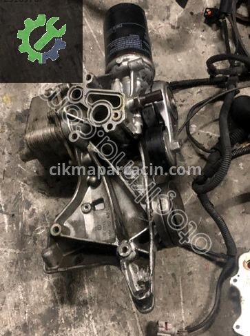 Audi A4 Yağ Filtresi Yuvası 06H903143E çıkma parça