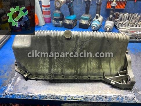 Volkswagen Transporter Karter 074 103 603 A çıkma parça
