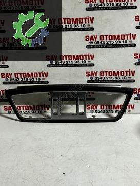 Mercedes-Benz C Serisi Kalorifer Izgarası çıkma parça