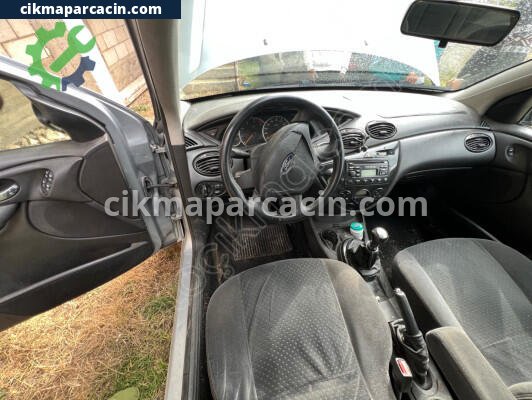 Ford Focus Torpido çıkma parça