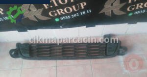 Peugeot 301 Çıkma Tampon Izgarası