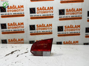Volkswagen Golf Bagaj Çıkma - 5K0945108