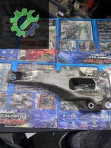 1 092 559 BMW E38 7/28 2.8 motor bağlantı ayağı