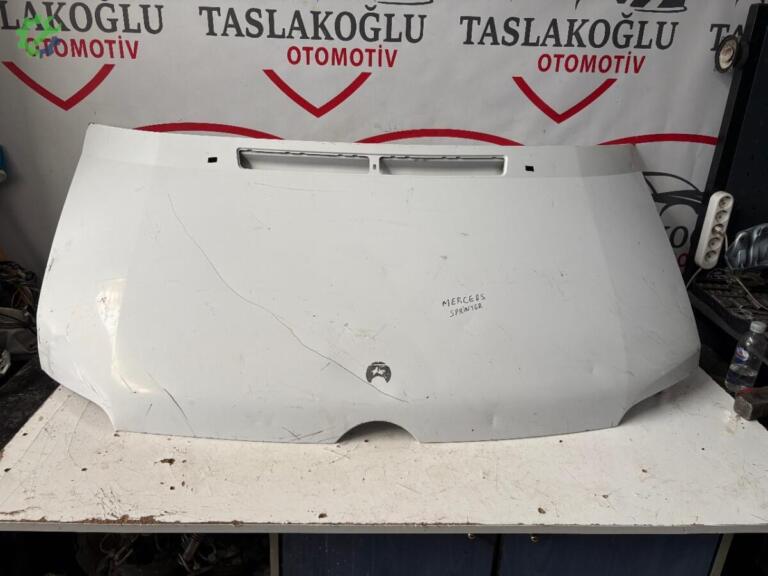 Mercedes-Benz Sprinter Kaput çıkma parça