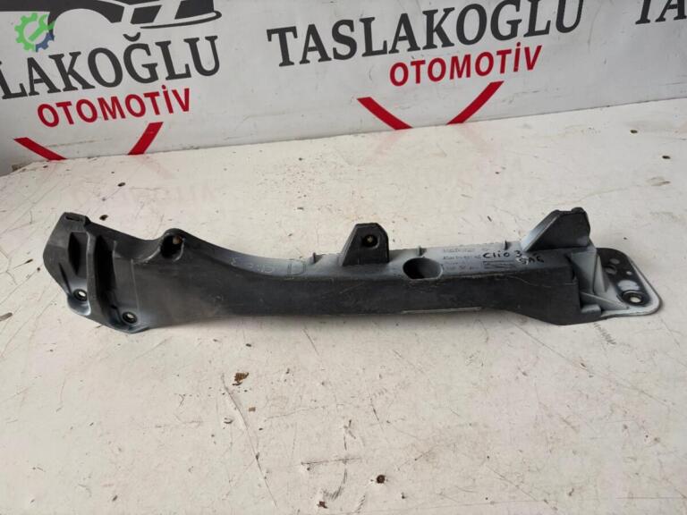 Renault Clio Çamurluk çıkma parça