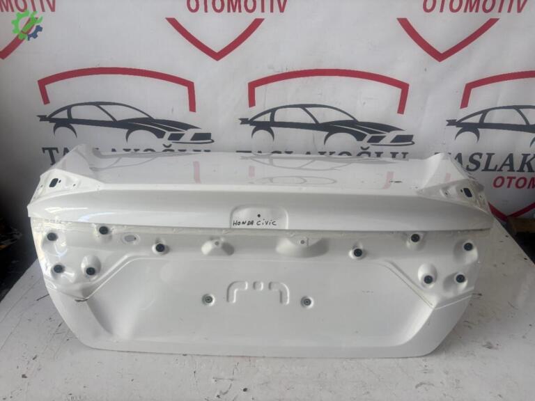 Honda Civic Bagaj Kapağı çıkma parça
