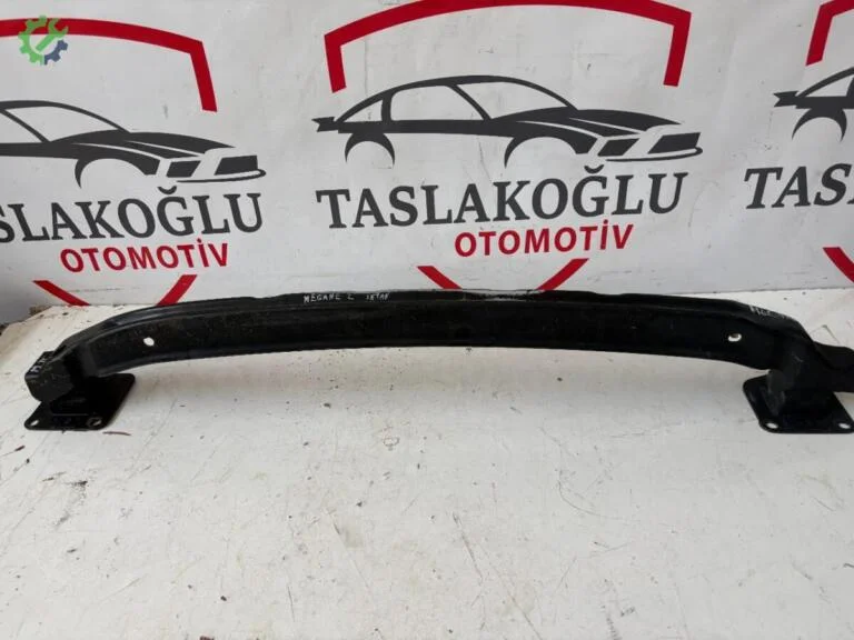 Renault Megane Tampon Demiri çıkma parça