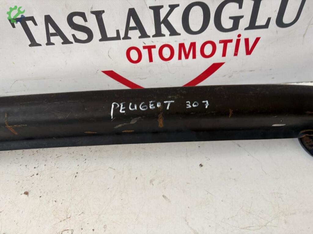 Peugeot 307 Tampon Demiri çıkma parça