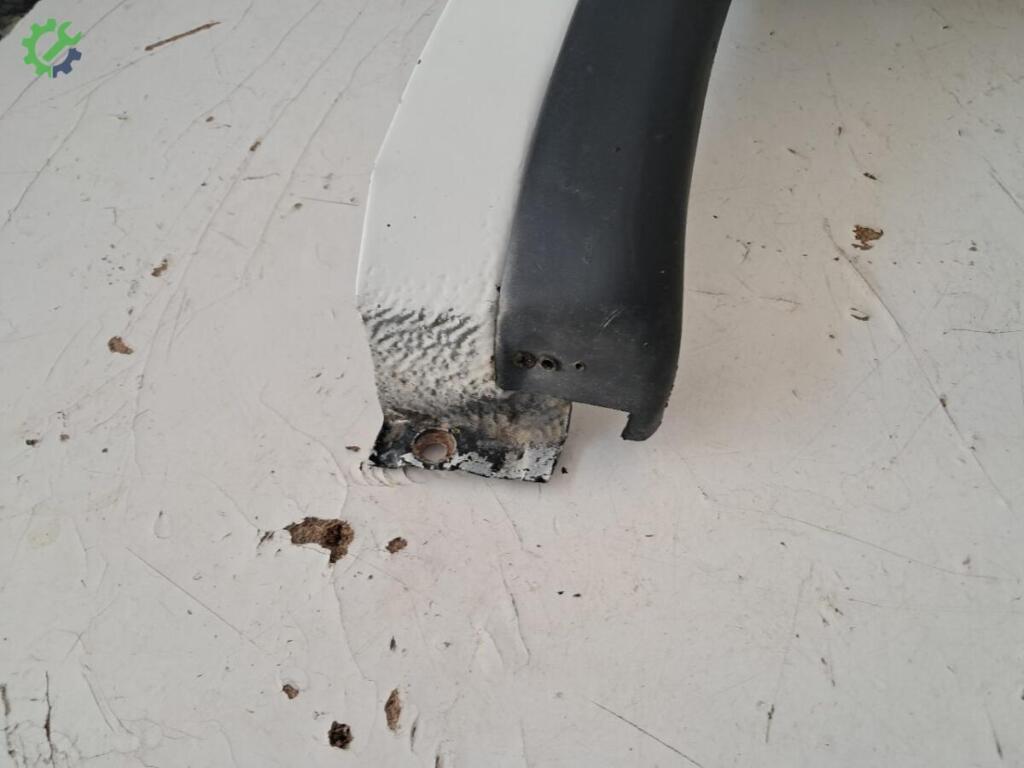 Opel Corsa Sağ Ön Çamurluk çıkma parça