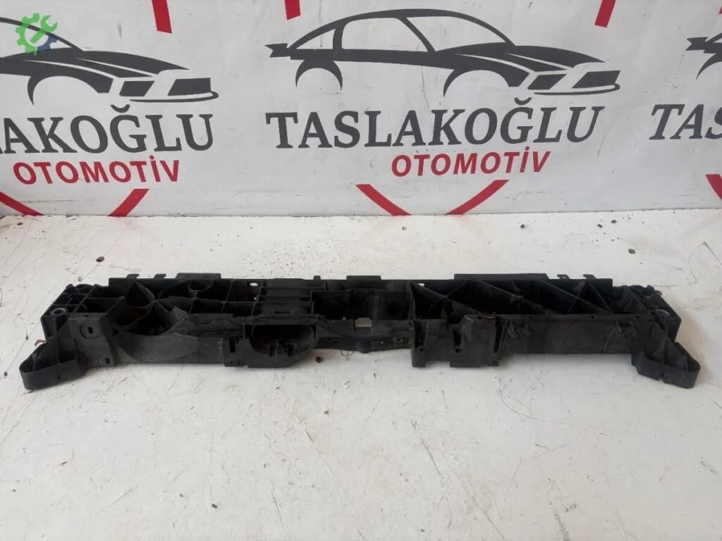 Renault Clio Ön Panel çıkma parça