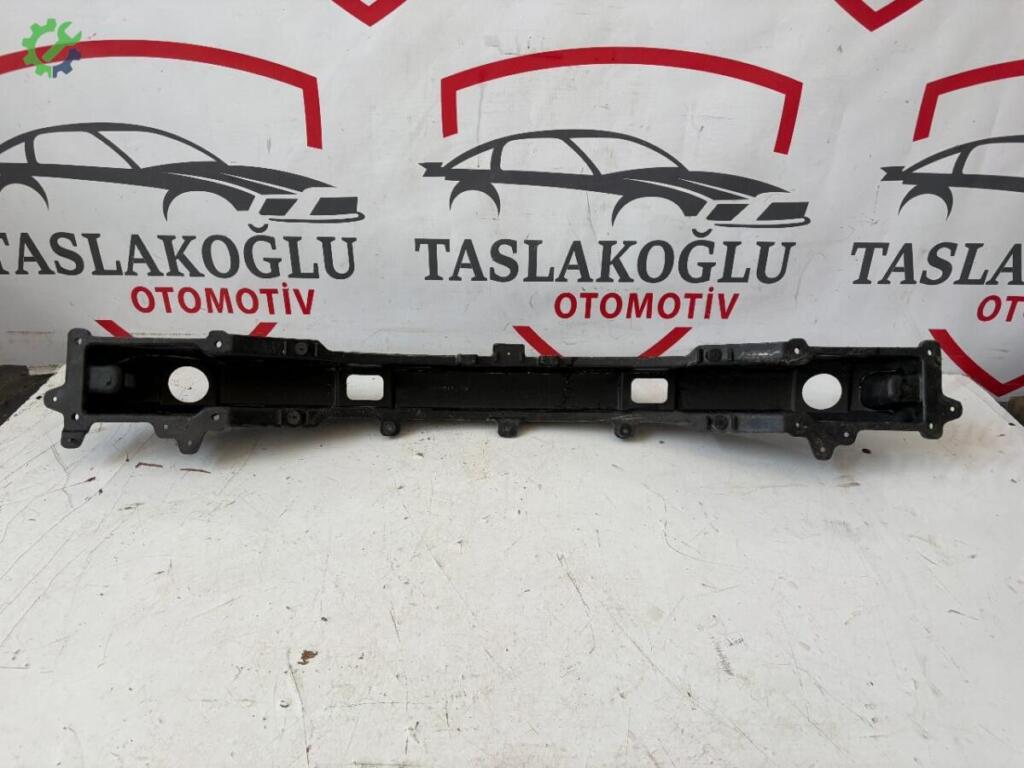 Kia Sportage Tampon Demiri 866313U000 çıkma parça