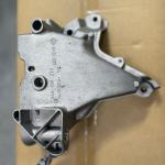 04E199275 Volkswagen Golf Motor Takozu (2013/2016)