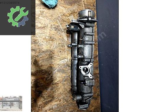 Volkswagen Jetta Külbütör Kapağı çıkma parça