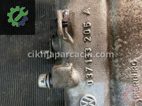 Volkswagen Polo Emme Manifoldu 037133205A çıkma parça