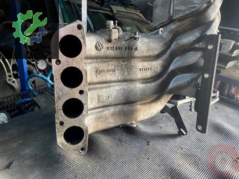 Volkswagen Polo Emme Manifoldu 037133205A çıkma parça