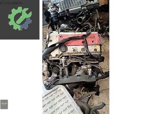 111 kırmızı motor 230E 192 hp mercedes
