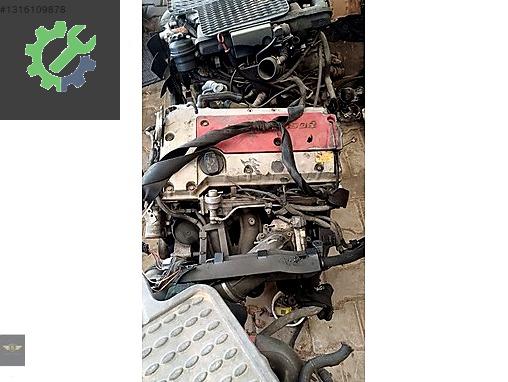111 kırmızı motor 230E 192 hp mercedes